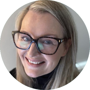 Caroline colour headshot